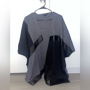 St. John Shawl Cape Poncho Sweater 100% Leather Lining